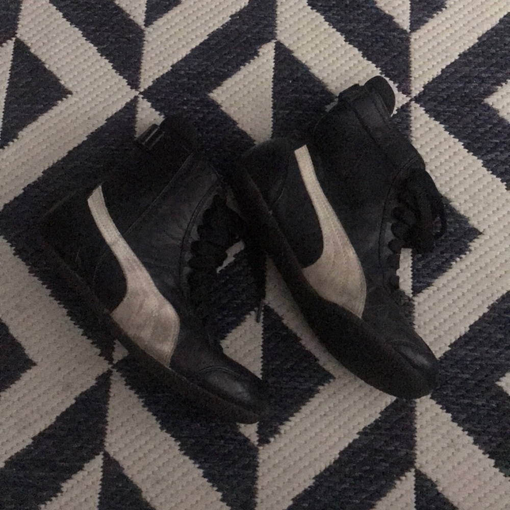 Boxing style boots by puma